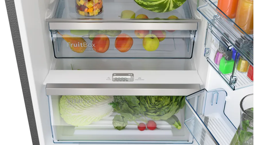 Bosch 390 L free-standing fridge-freezer with freezer at top Series 4 (CTC39S03NI)